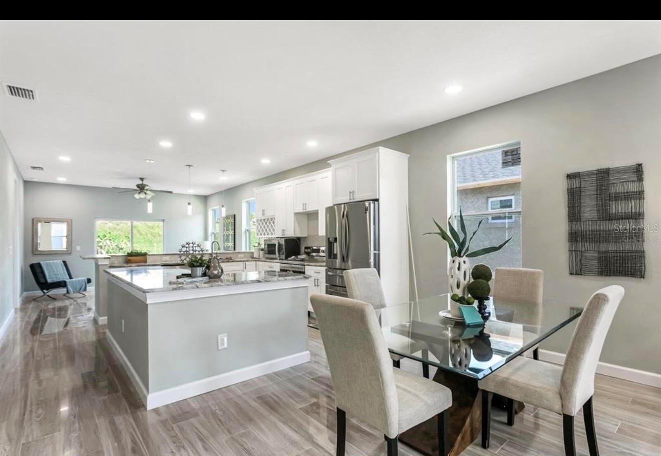 Kitchen: Open concept