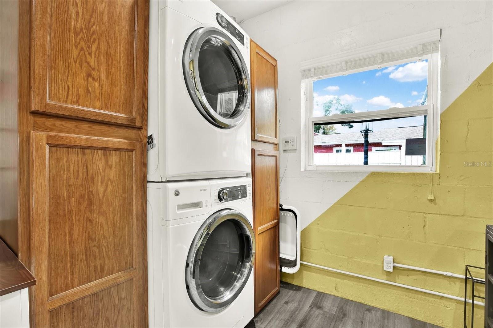 Indoor Smart WIFI Laundry