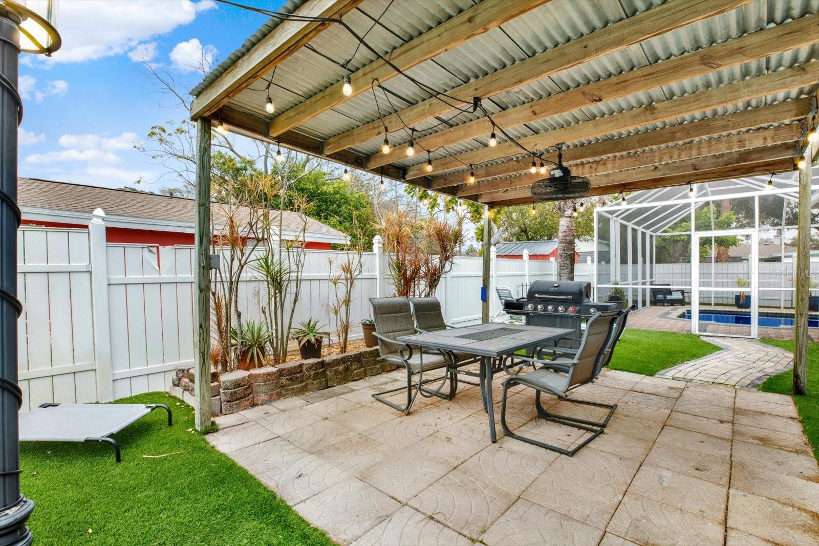 Outdoor Covered Patio Area for Dining & Entertaining