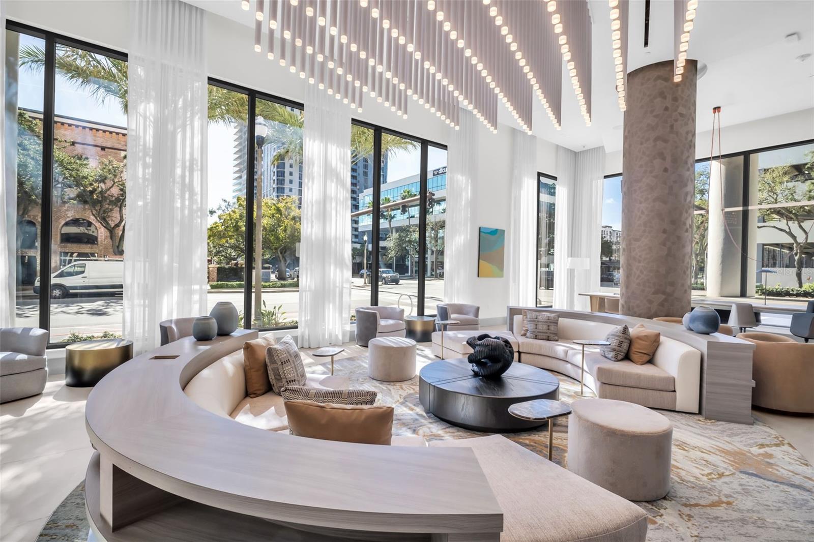 Lobby Level Business Hub