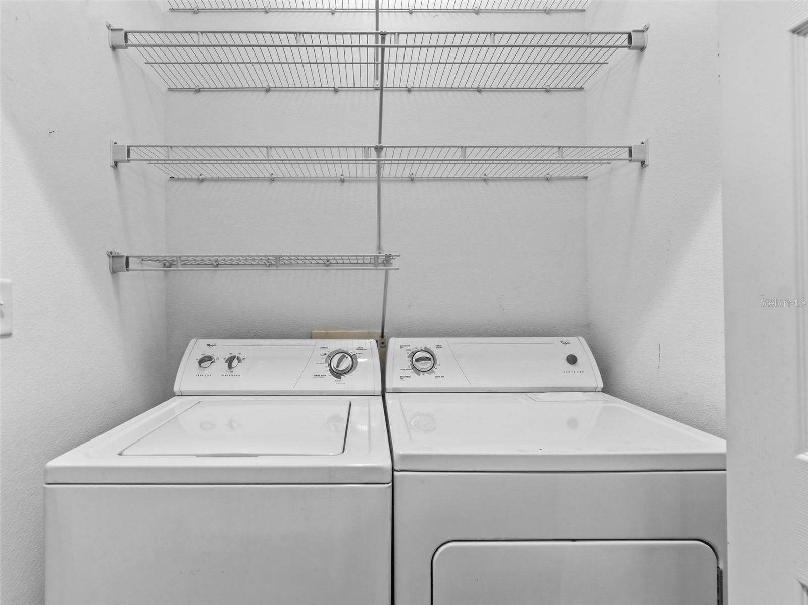 Washer/Dryer in convenient closet in kitchen