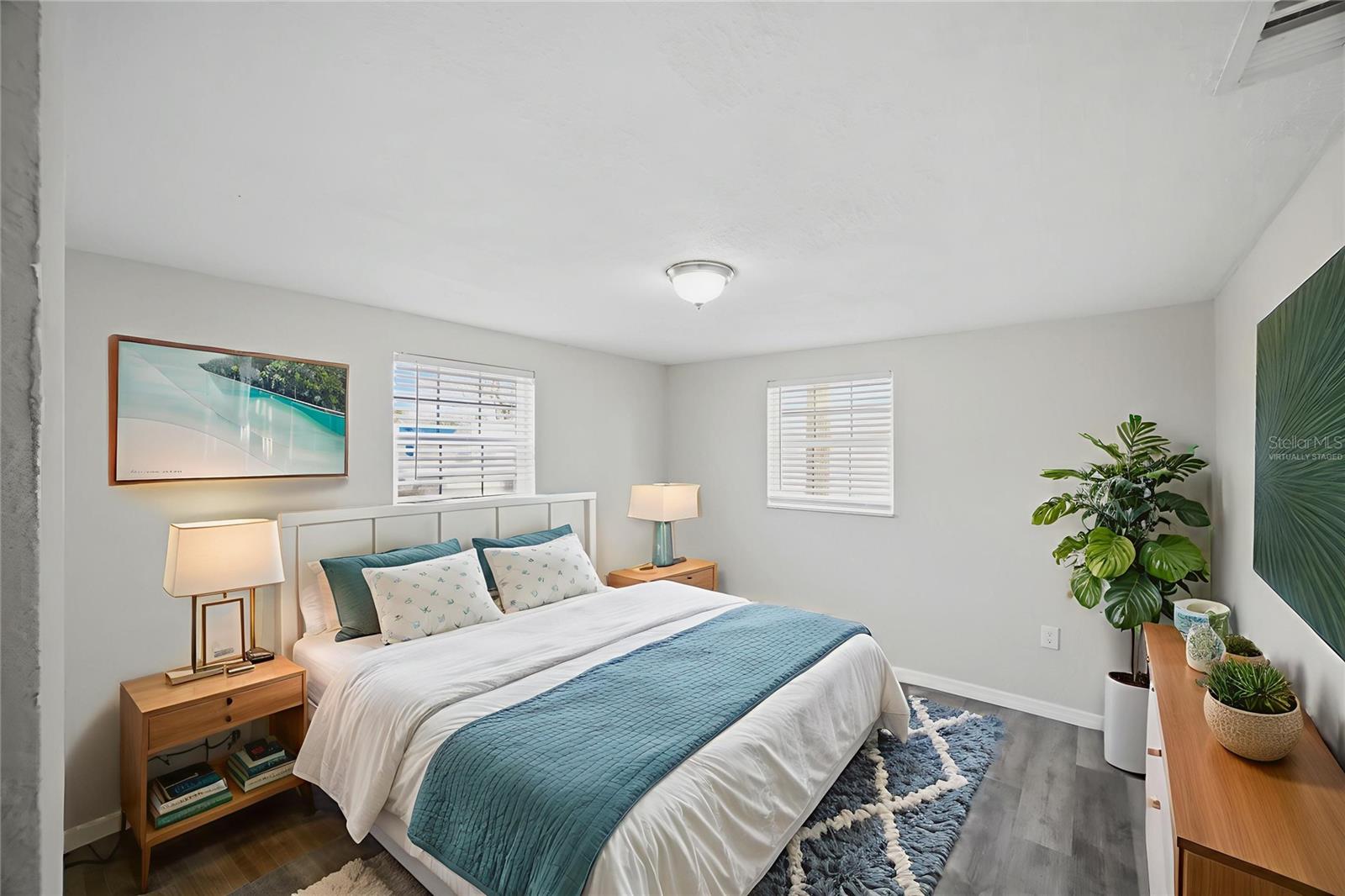 This photo has been Virtually Staged.