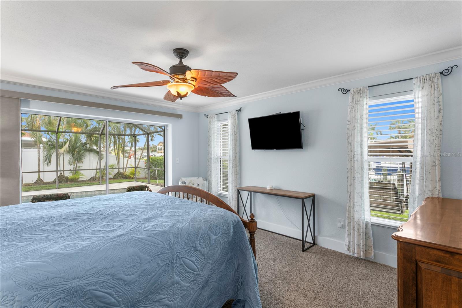 Spacious and Open to the Pool