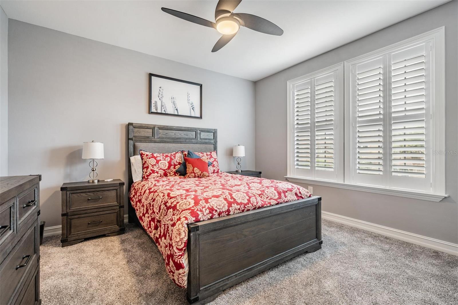 En-suite bedroom upstairs