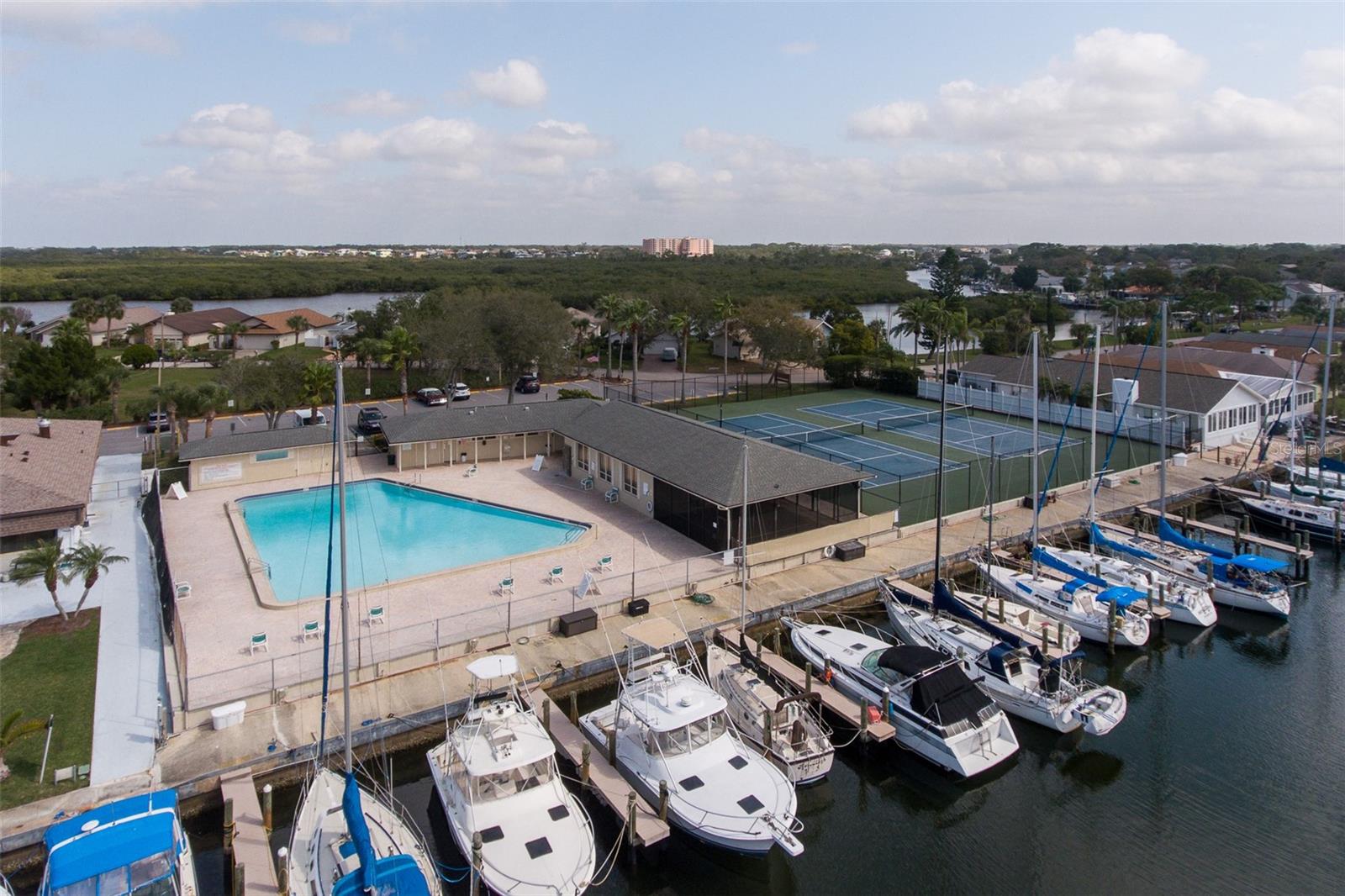 Gulf Harbors Yacht Club
