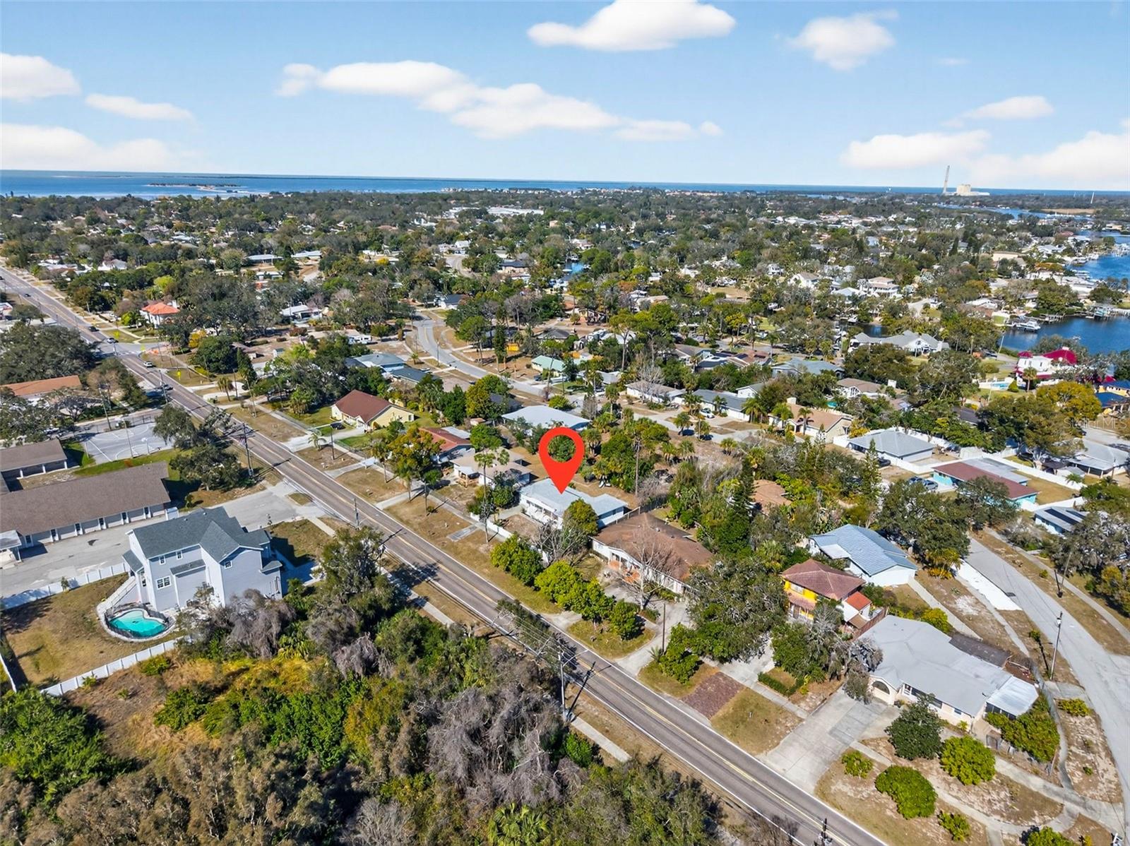 Situated in flood zone X with no prior flooding issues, yet just minutes from Sunset Beach and Howard Park.