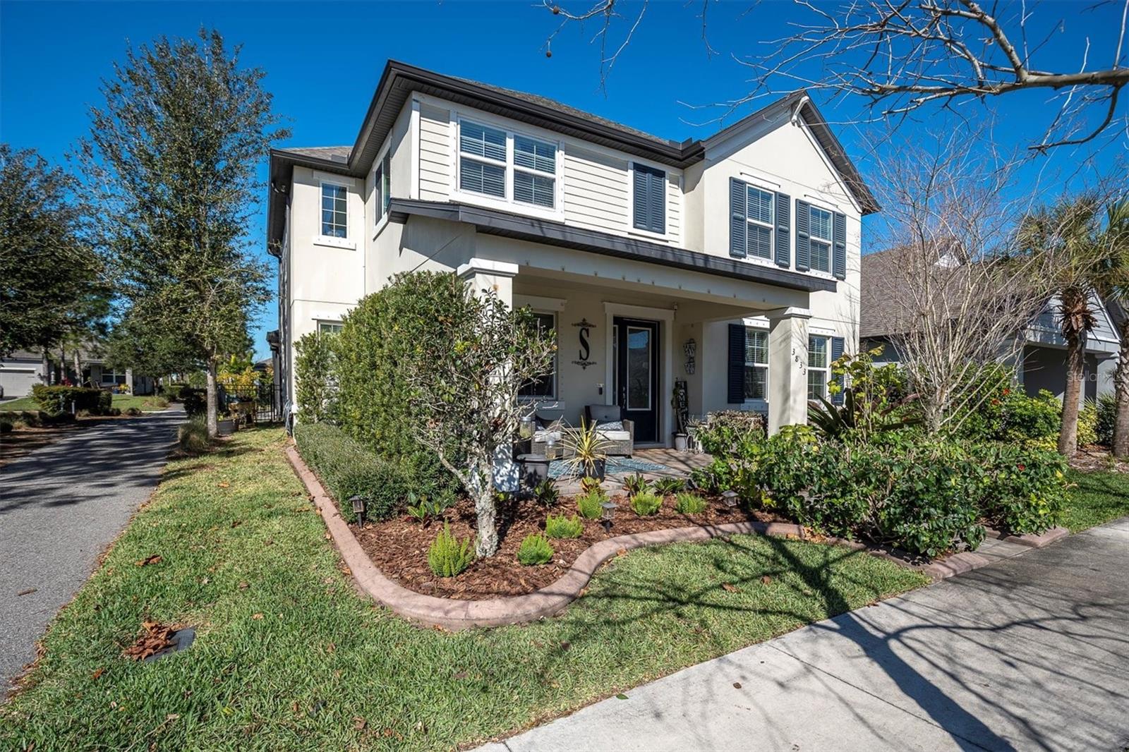 Side view w/ walking trail