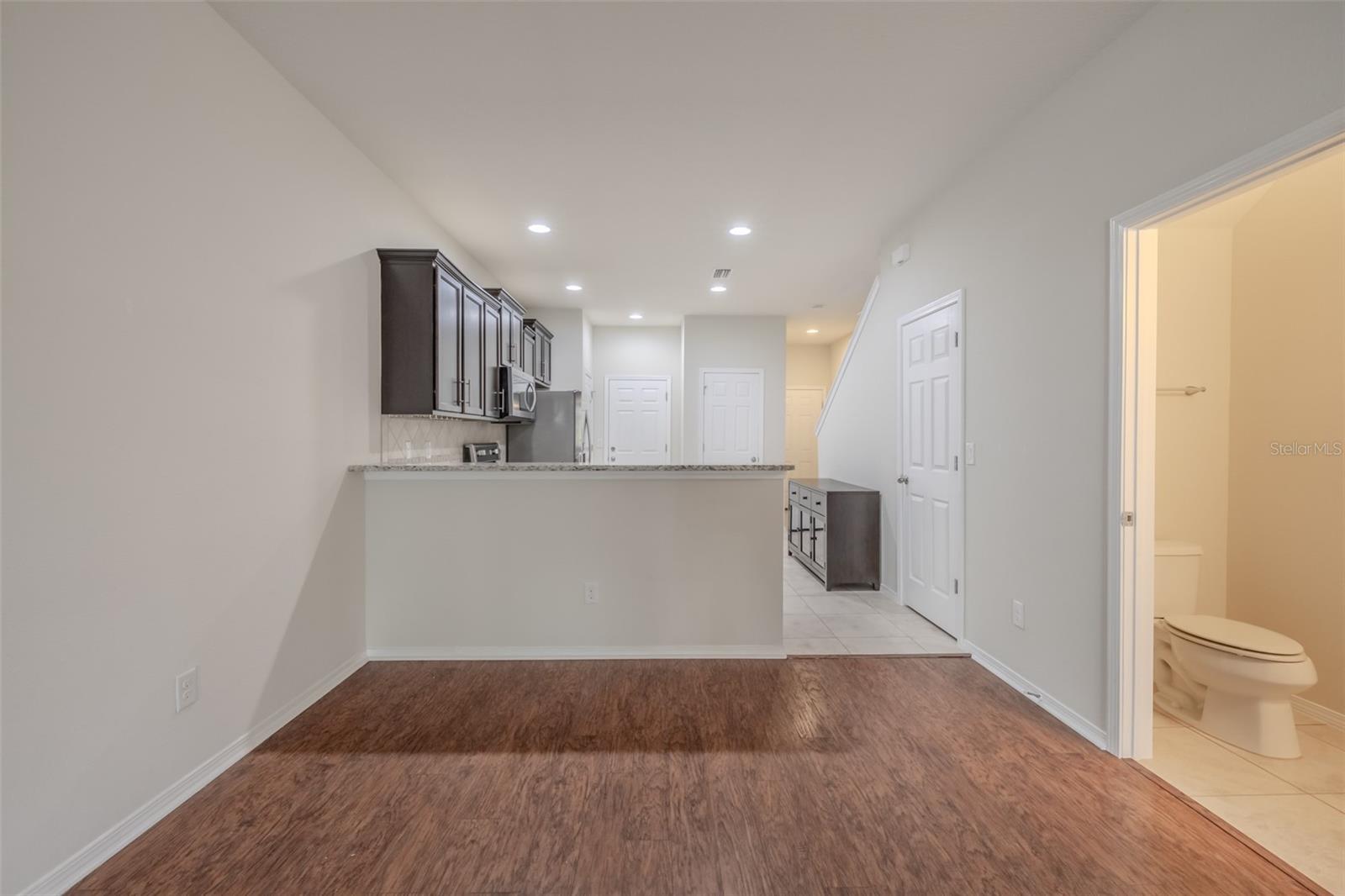 4734 WHITE SANDERLING CT