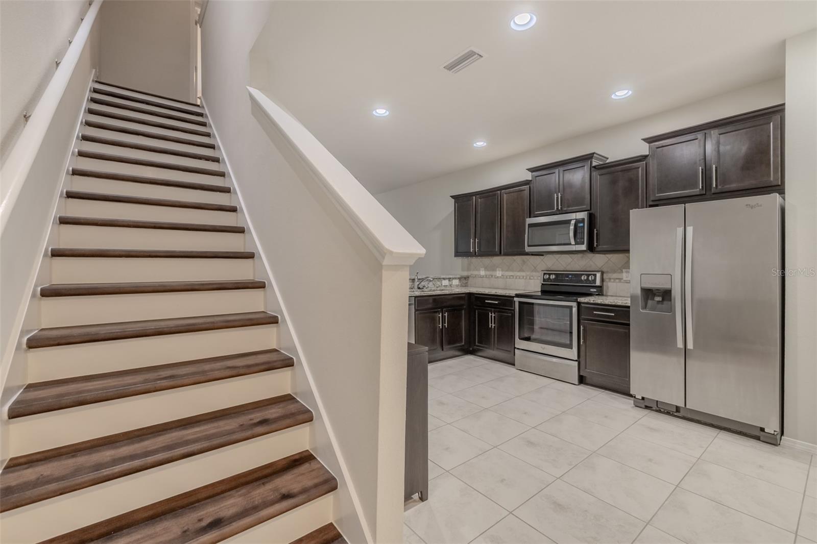 4734 WHITE SANDERLING CT