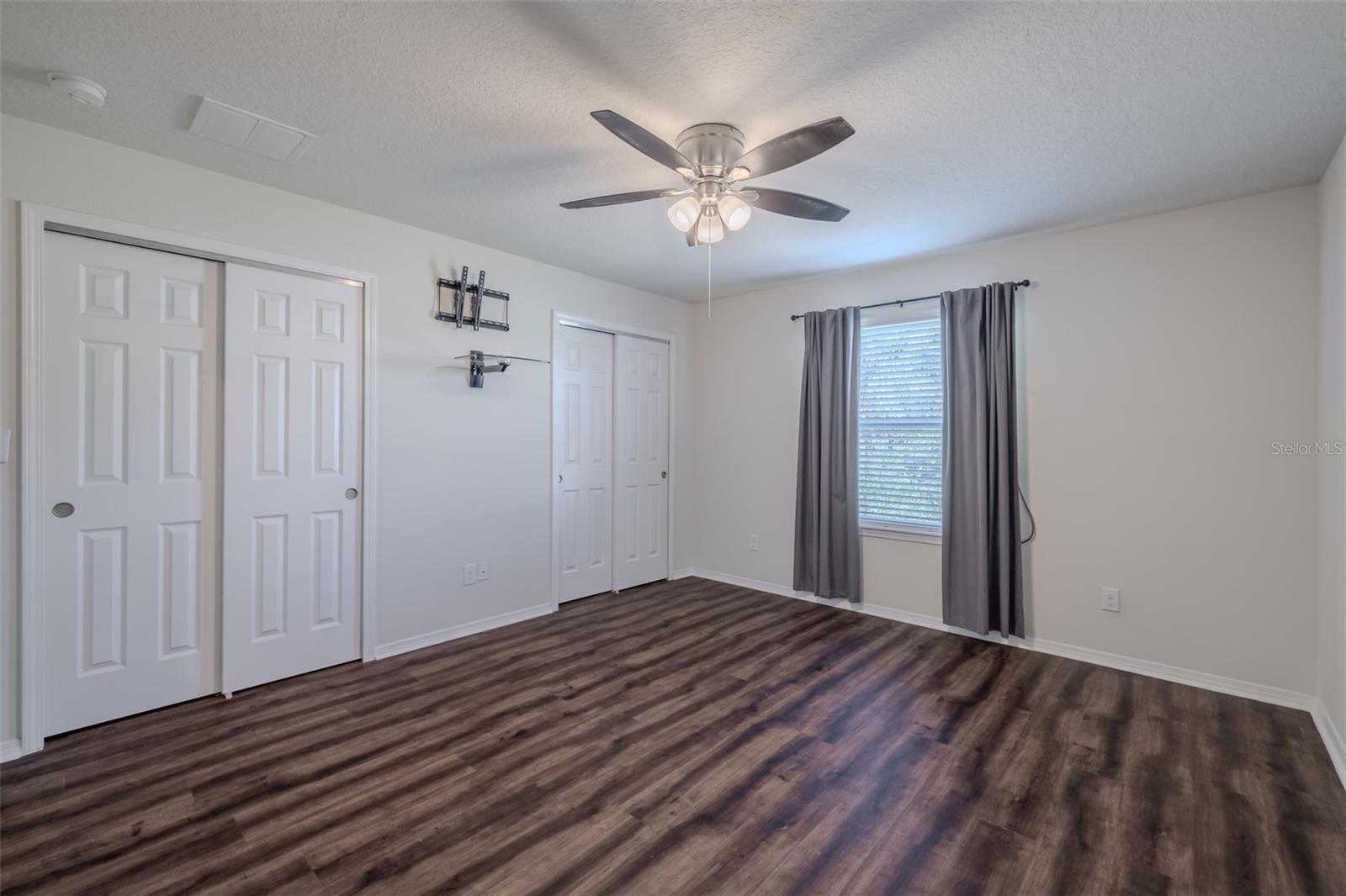 4734 WHITE SANDERLING CT