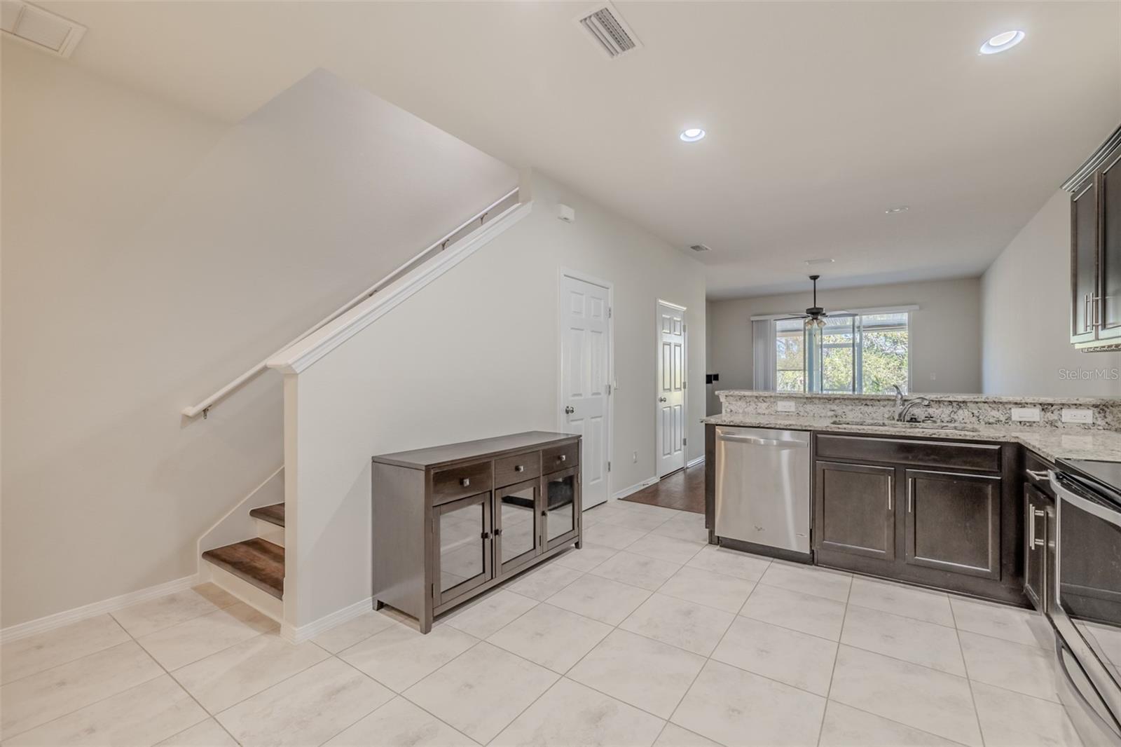 4734 WHITE SANDERLING CT