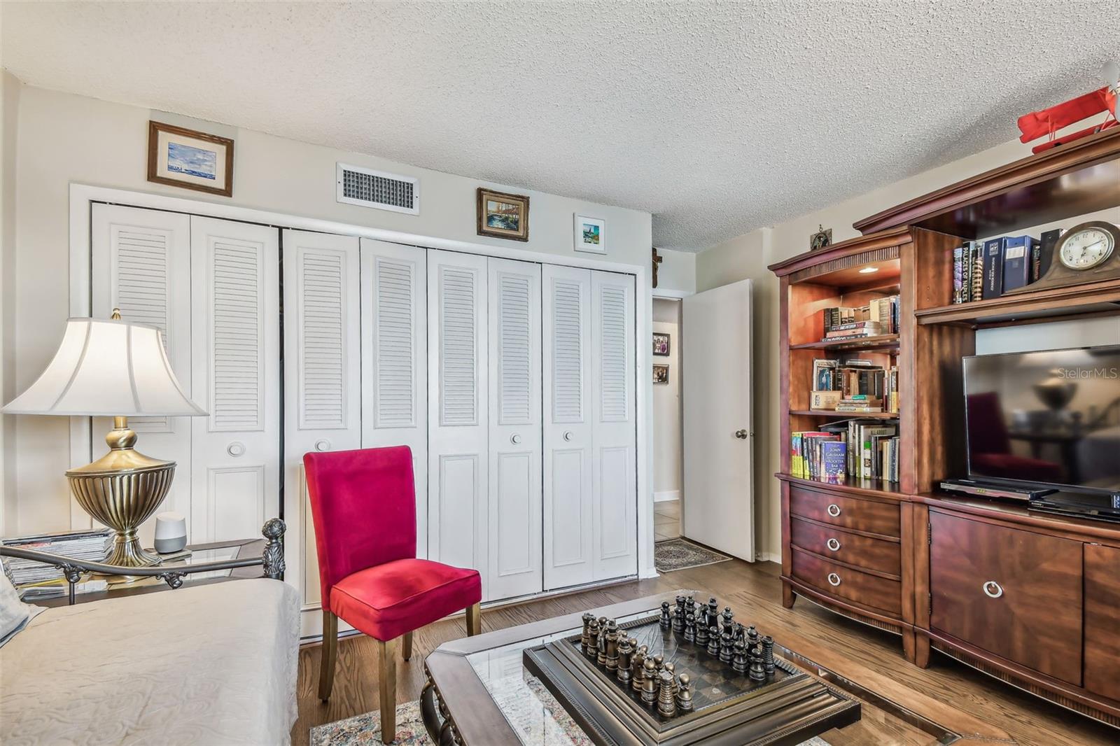 Third bedroom with another gorgeous water view.