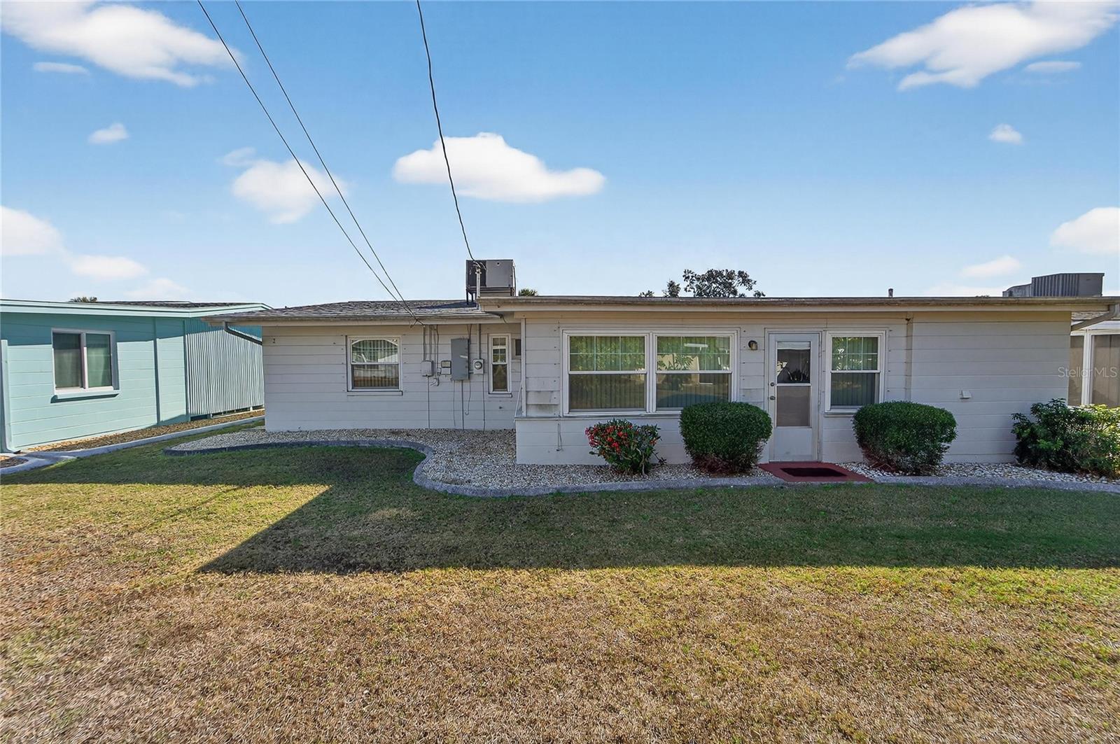 TB8469834 - backyard #2