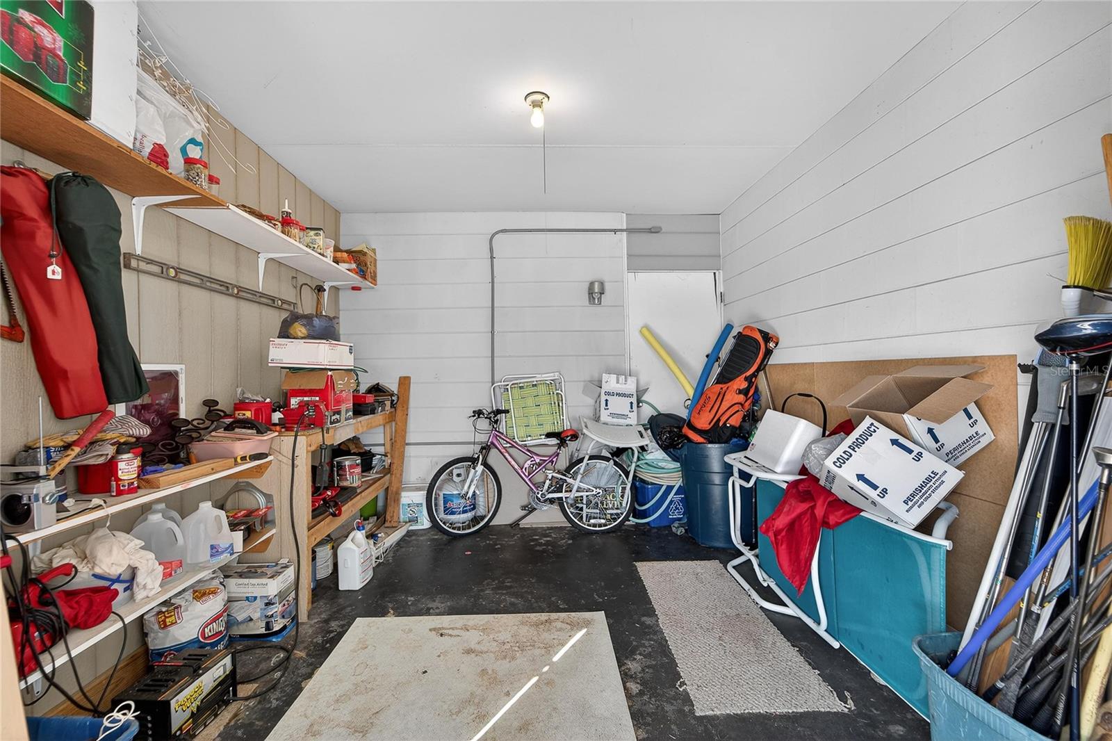 TB8469834 - 11x11 area with door to laundry