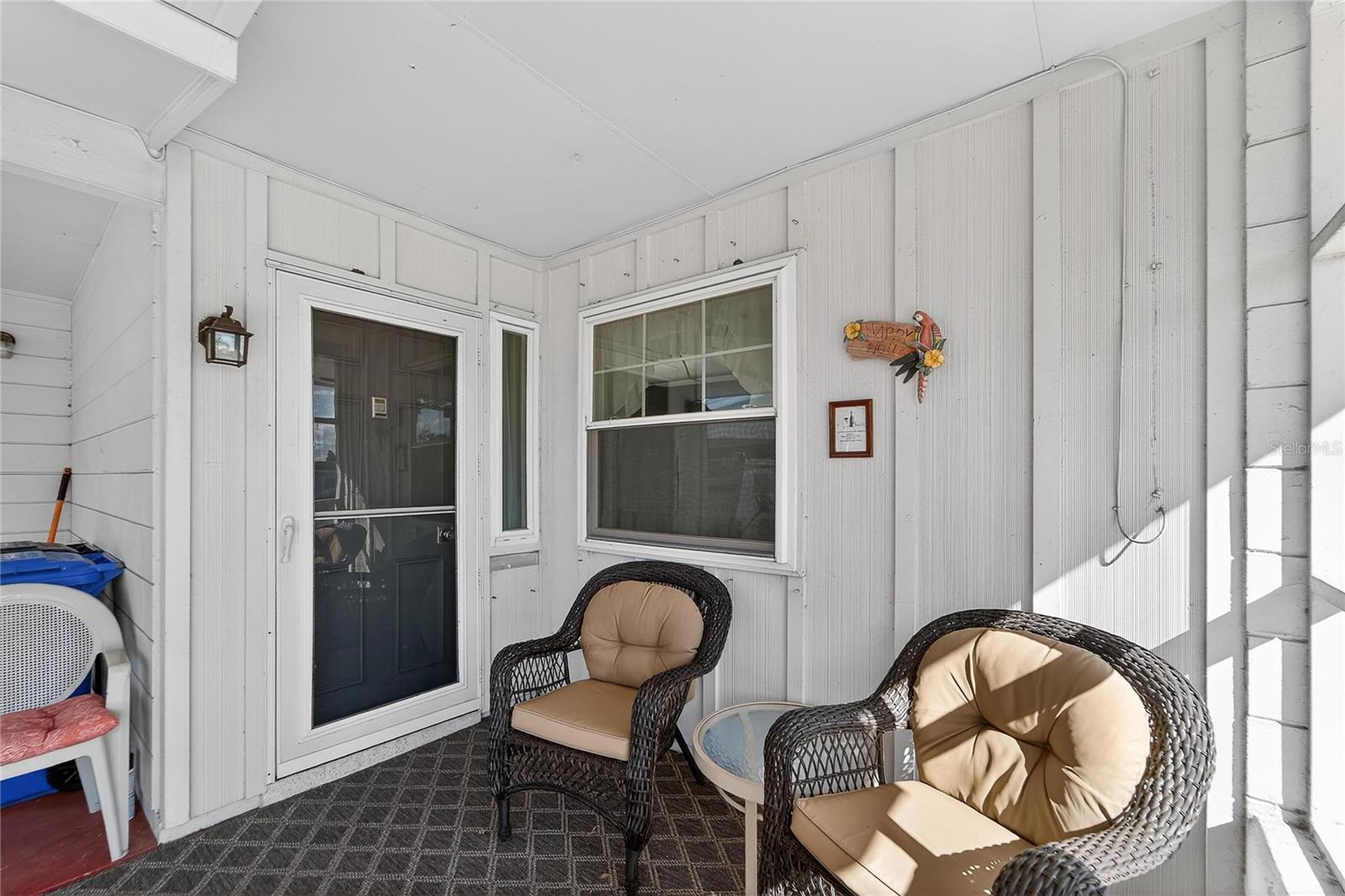 TB8469834 - front porch