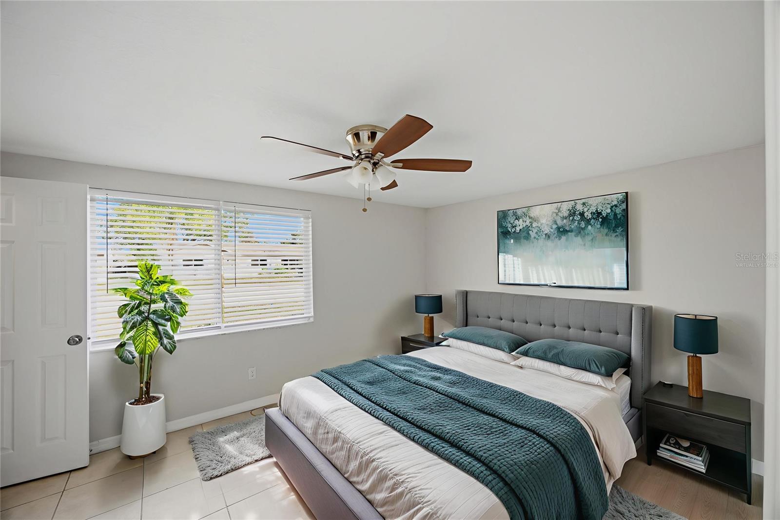 This photo has been Virtually Staged.