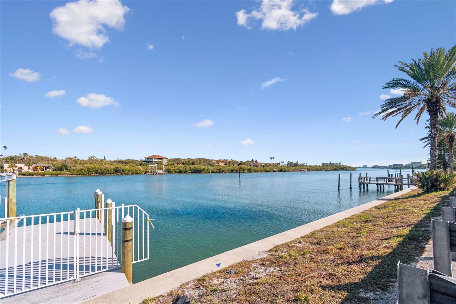 Deeded space for boat slip on the intracoastal