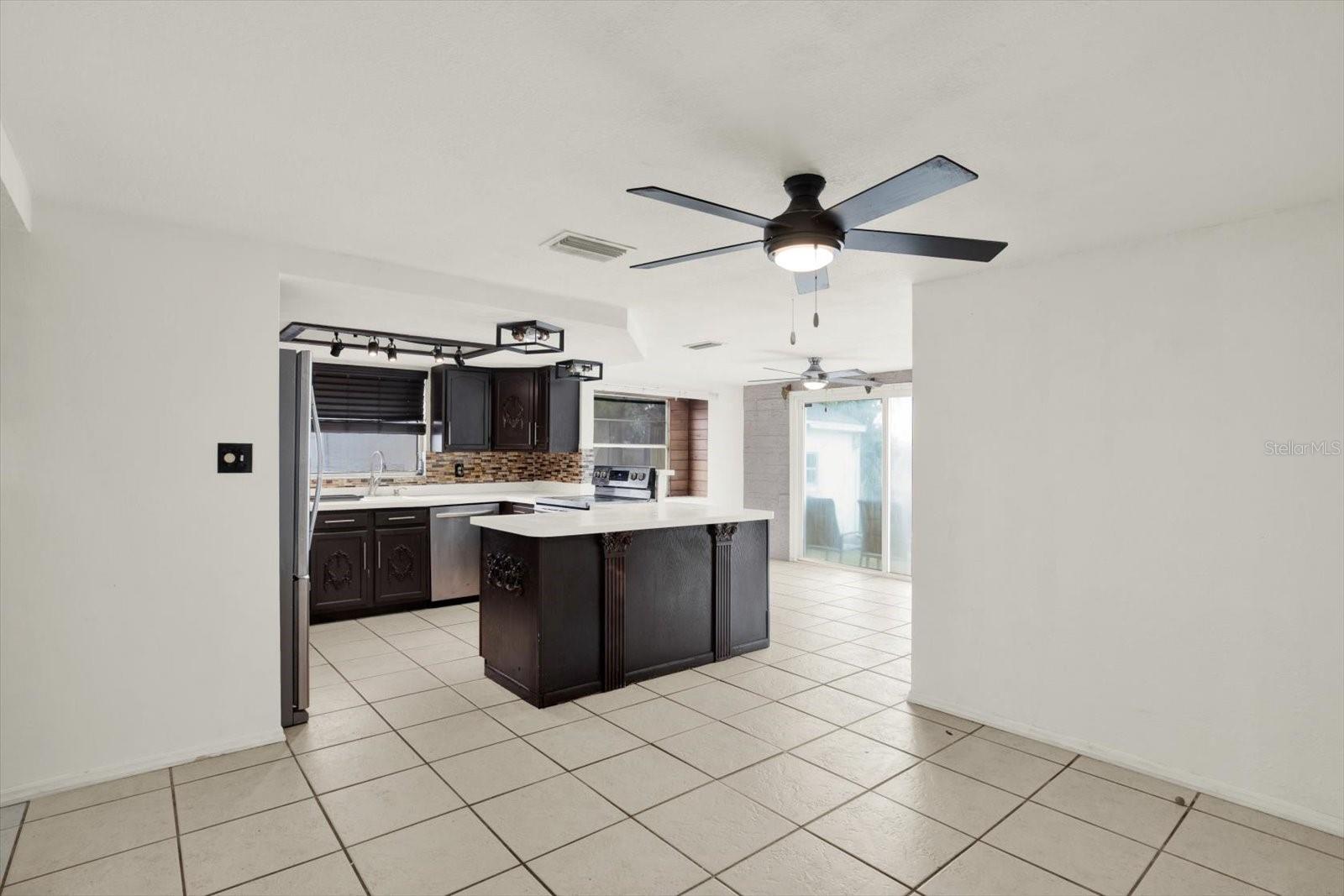 Another dining area!