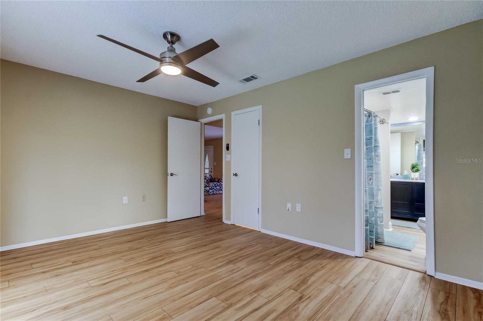 15. Bedroom #2 (11.8' x 15') w Walk In Closet, Sliders to Pool, Jack n Jill Bath Access!!