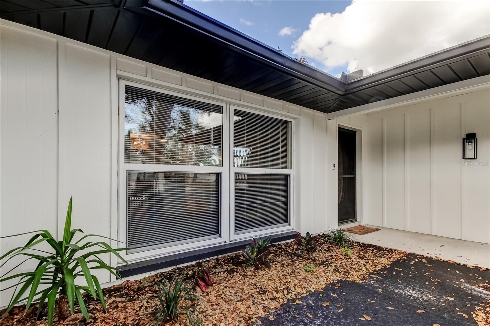 22. Front Court Yard Entry Area..