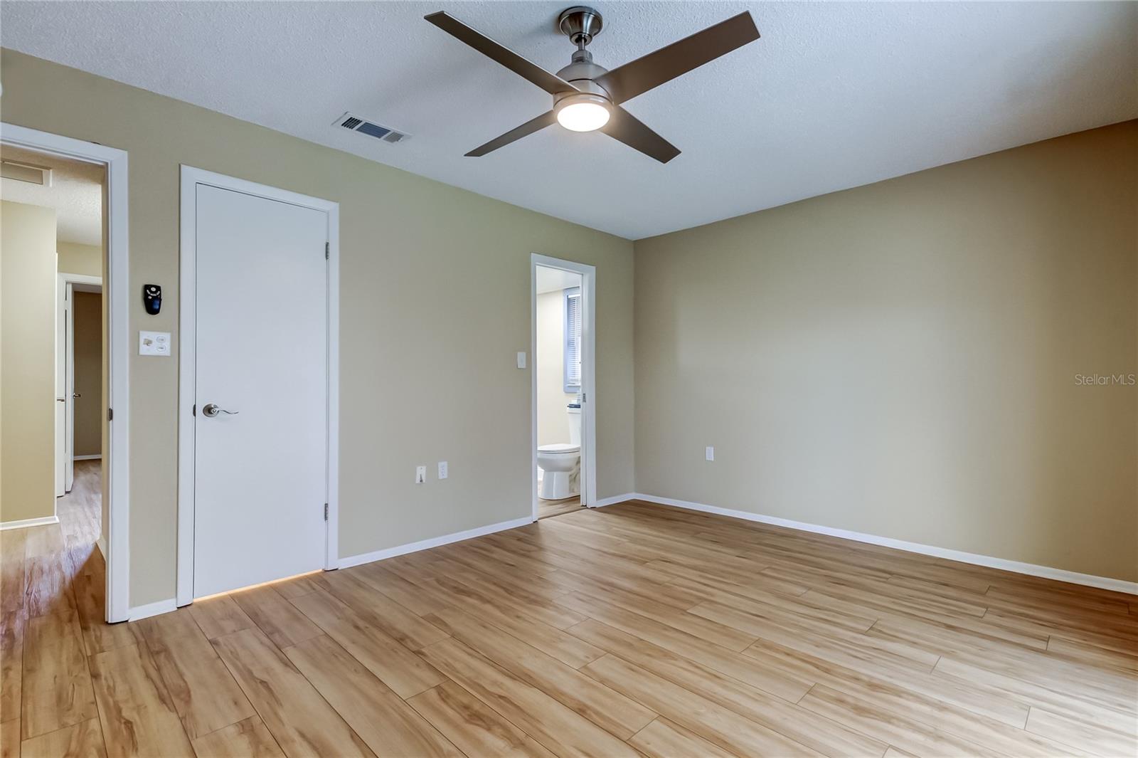 55. Bedroom #2 (11.8' x 15') w Walk In Closet, Sliders to Pool, Jack n Jill Bath Access!!