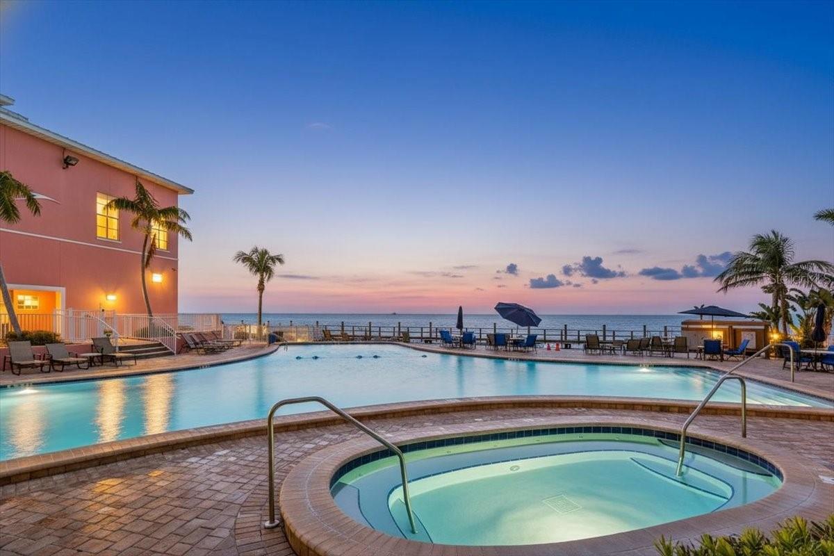 Waterside South's pool