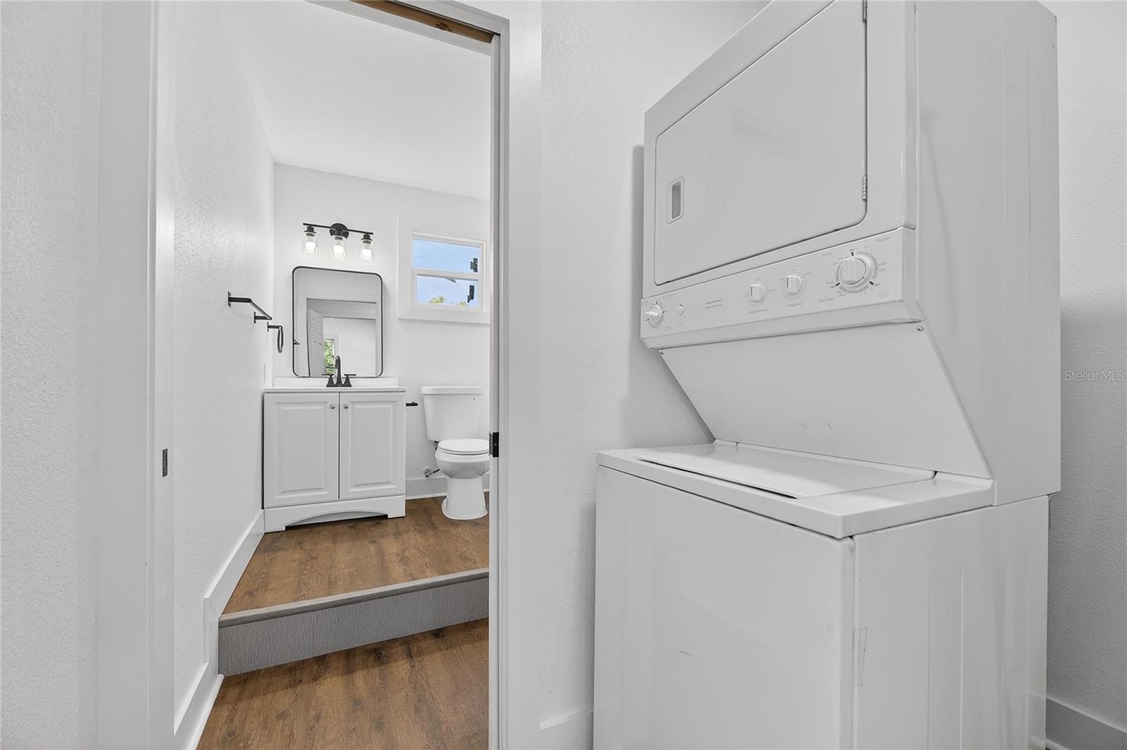 Washer/Dryer Guest House