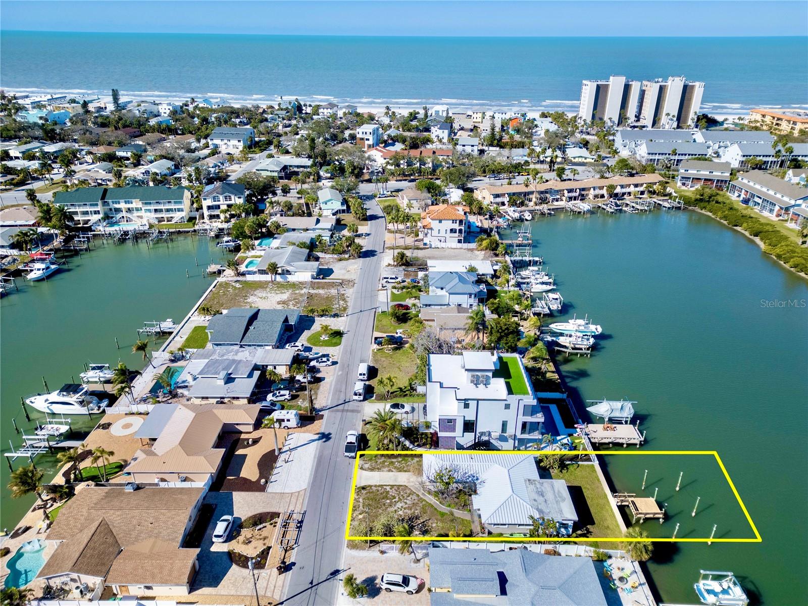 IndianRocks Beach is just 1/3 of a mile away