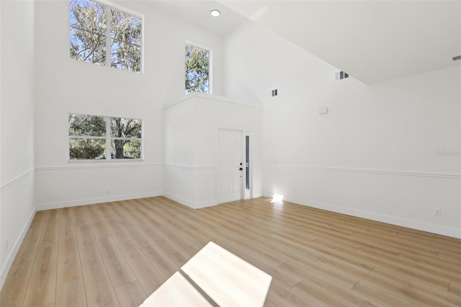 Living Room / Dining Room Combo