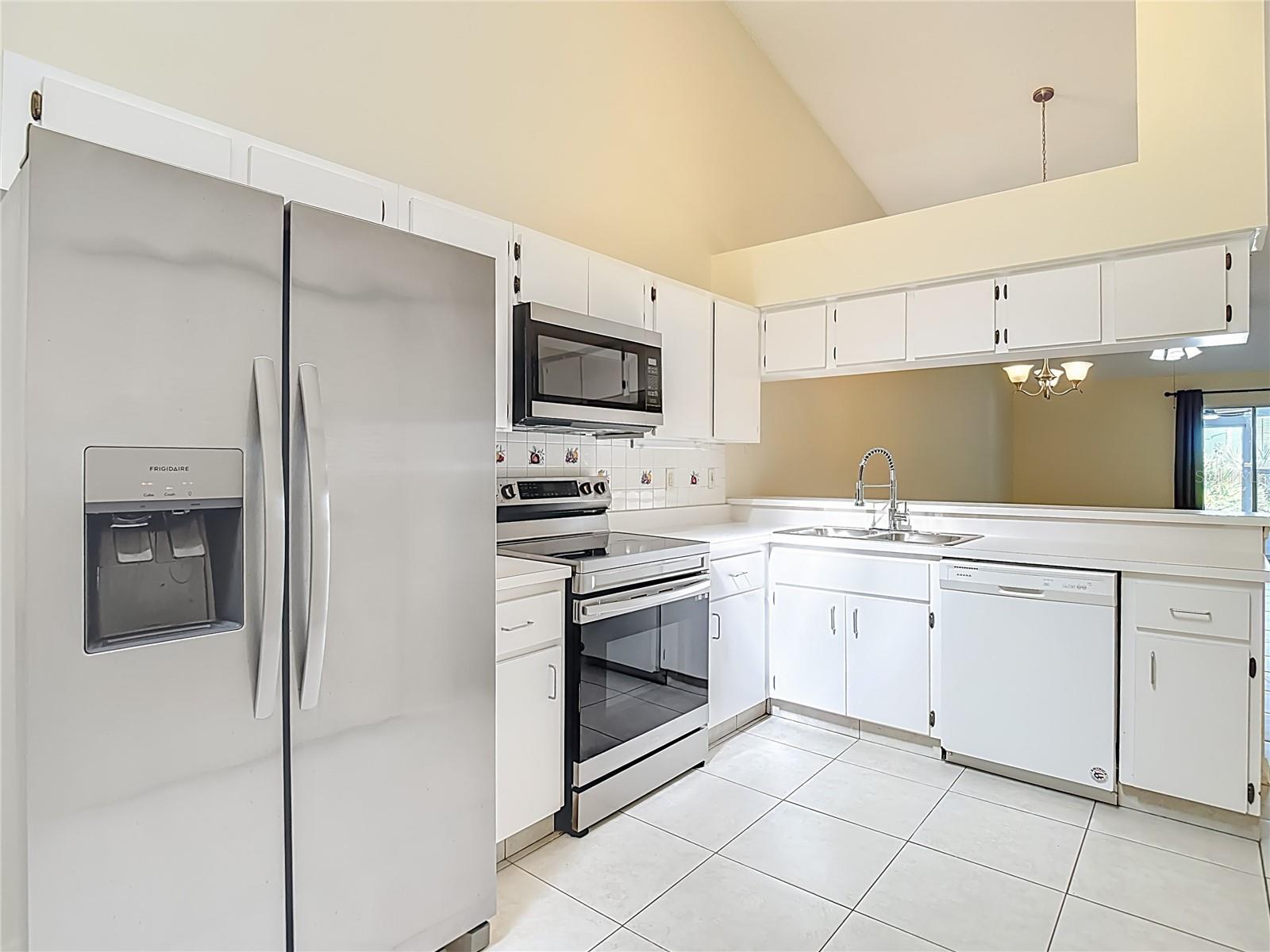 Stainless Steel Appliances!