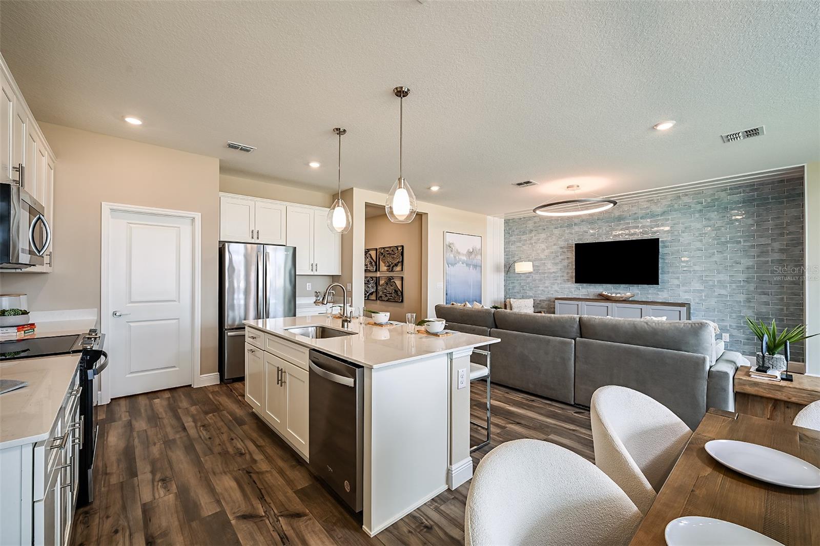 model home/virtually staged