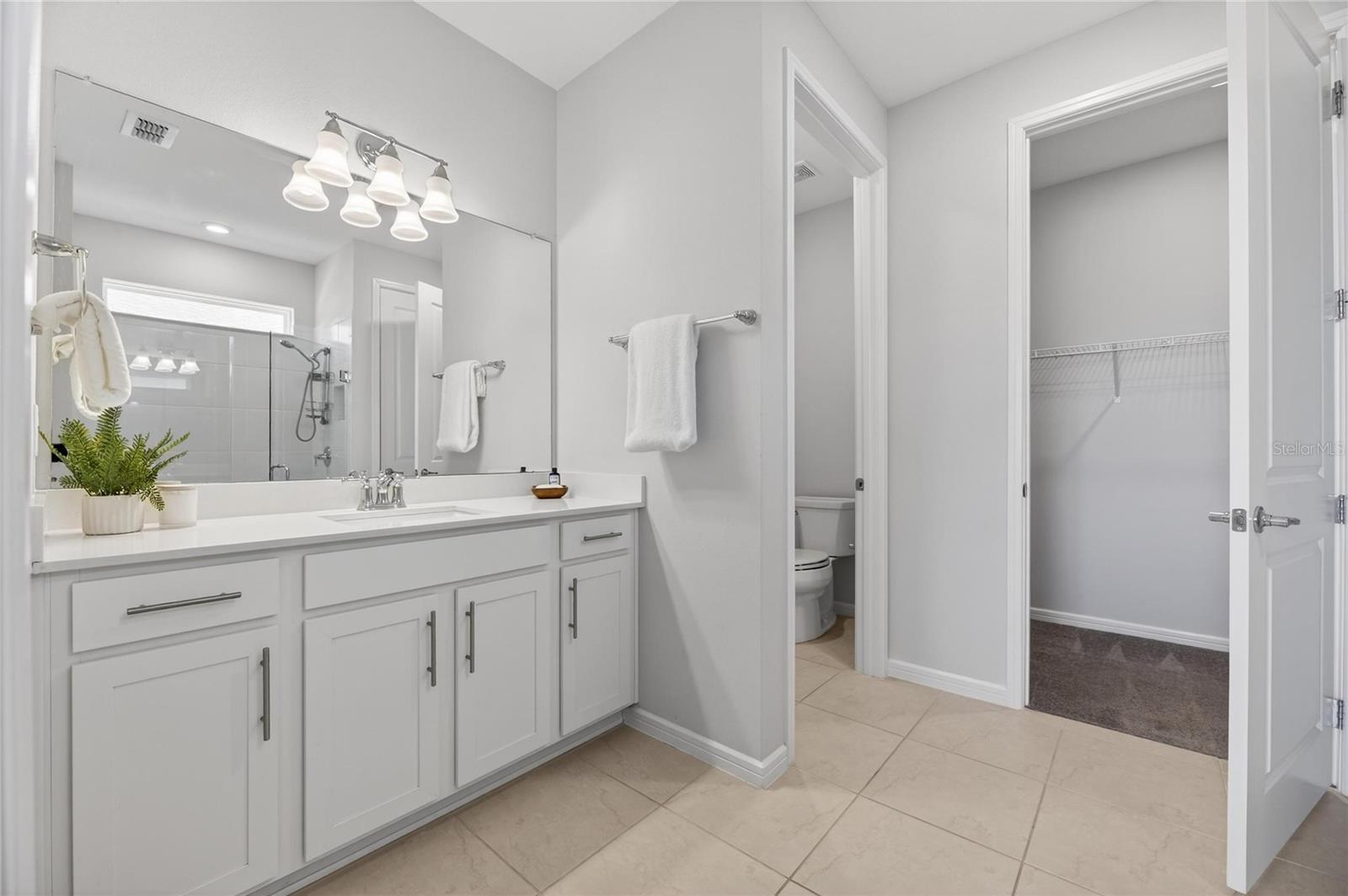 2nd Primary bathroom