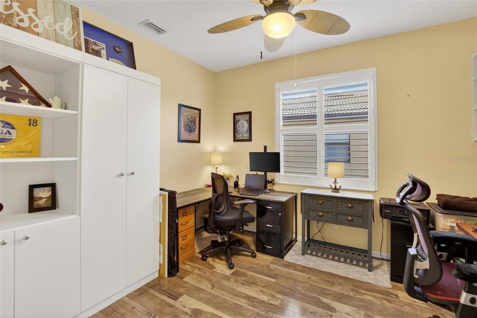 Den/Study/3rd Bedroom