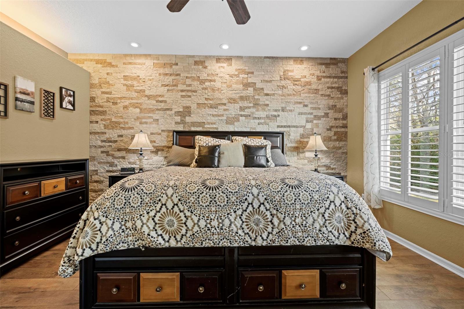 Stone accent wall in primary