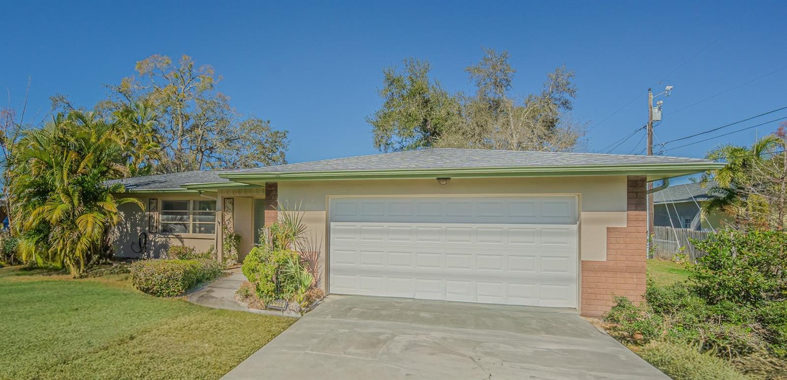 Front - 2 car garage