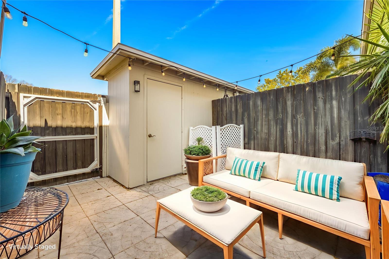 Virtually staged patio