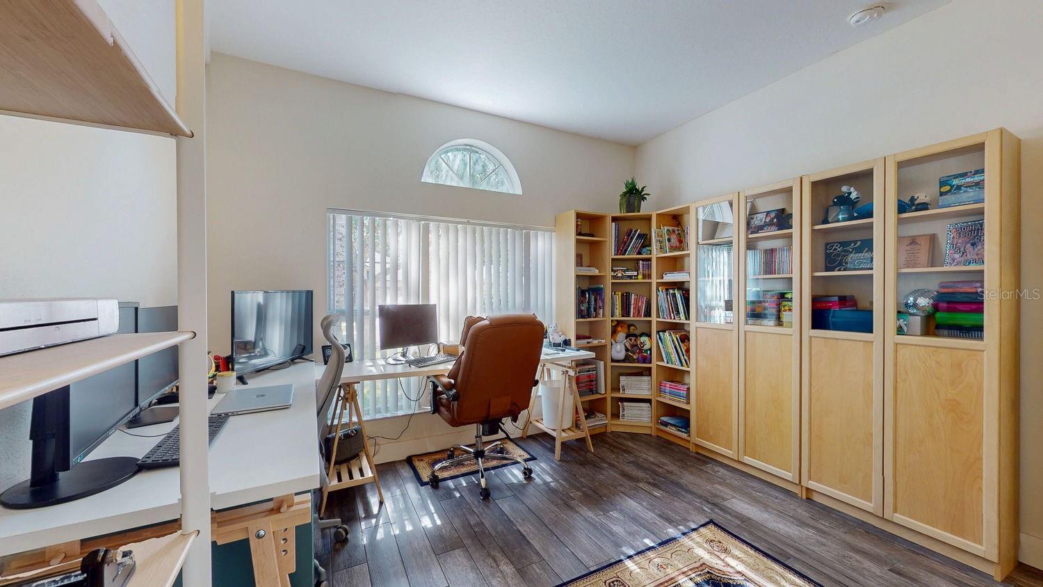 Front bedroom/office