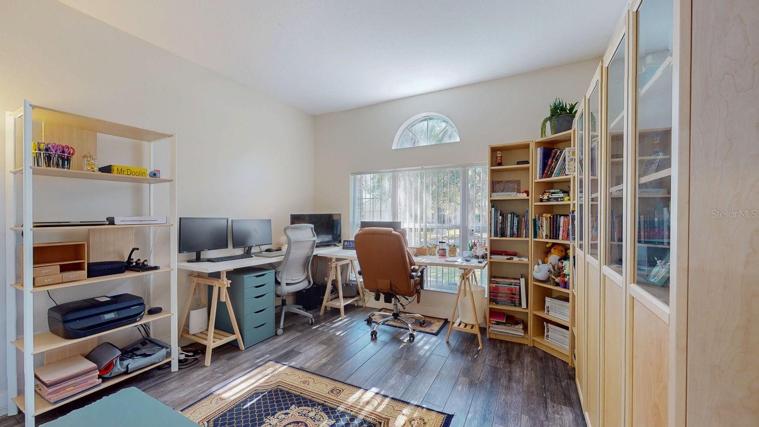 Front bedroom/office