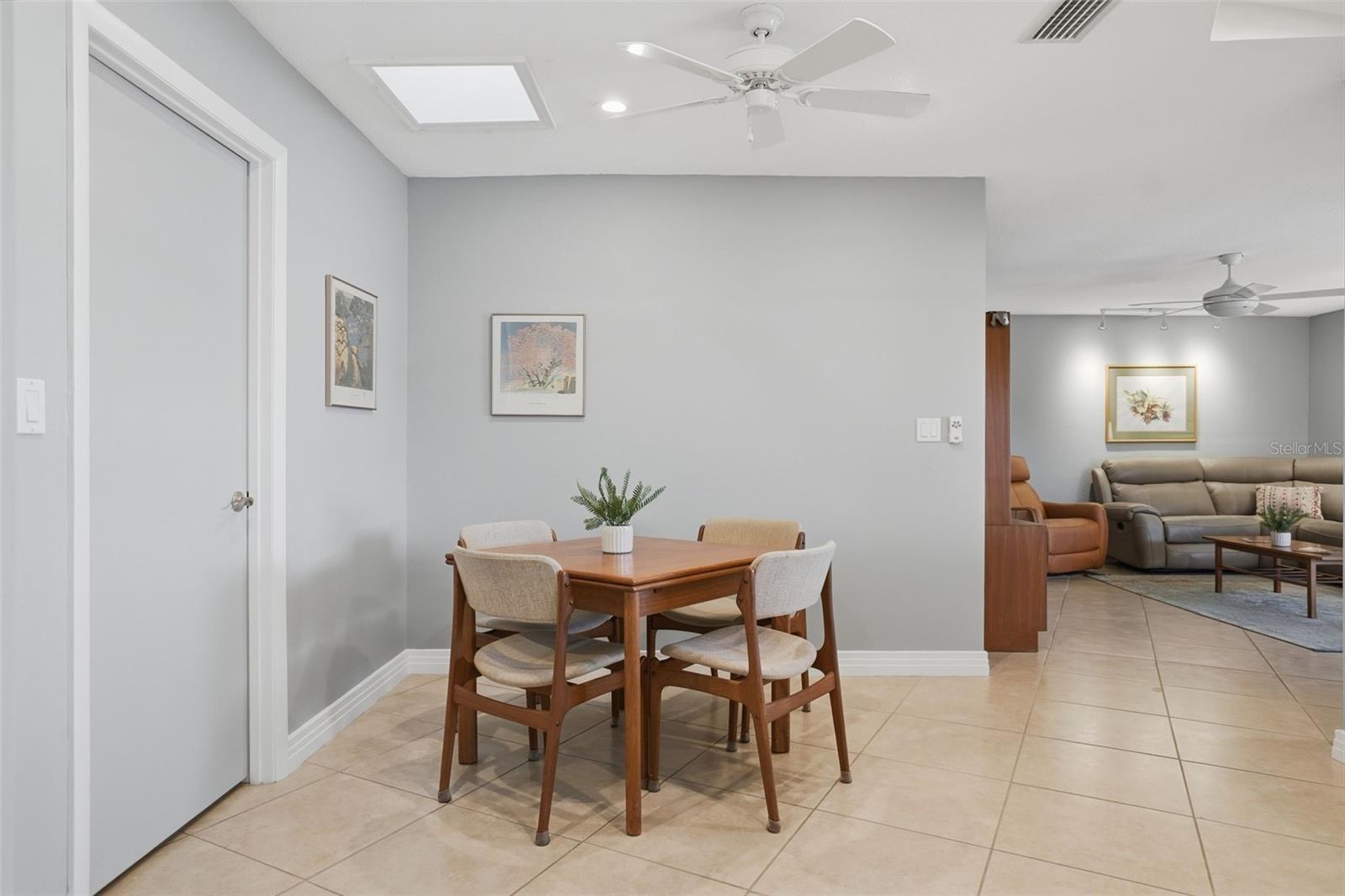 Eat-in Area in Kitchen