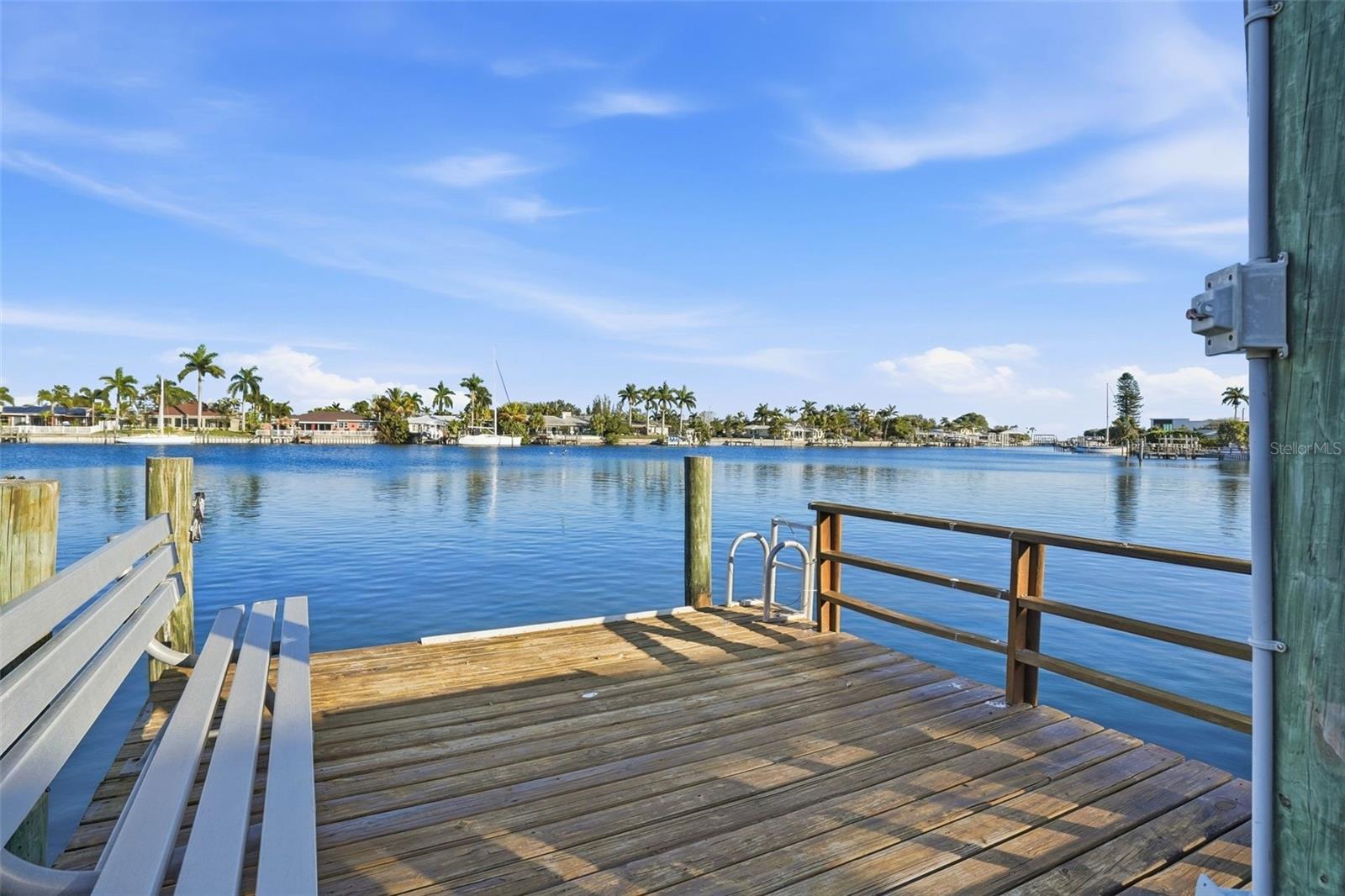 Dock w/ elec & water.Sailboat Water