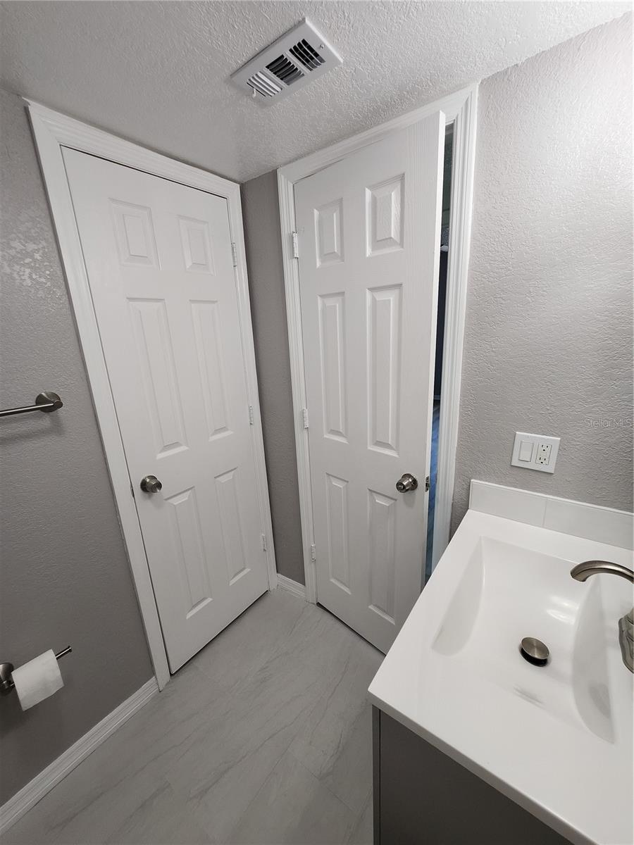 Main bath has a linen closet