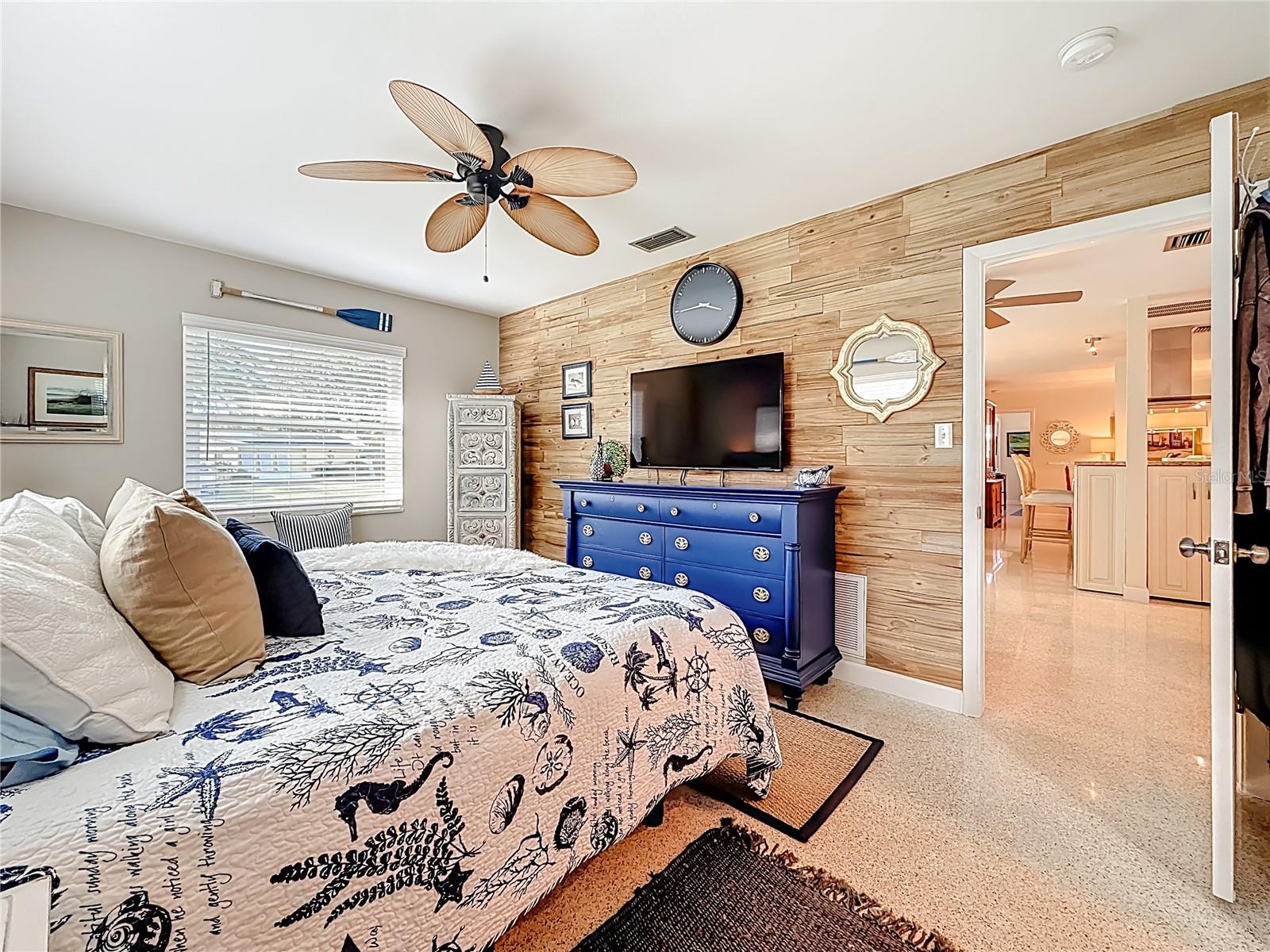 Large Primary bedroom with en suite off of living room.