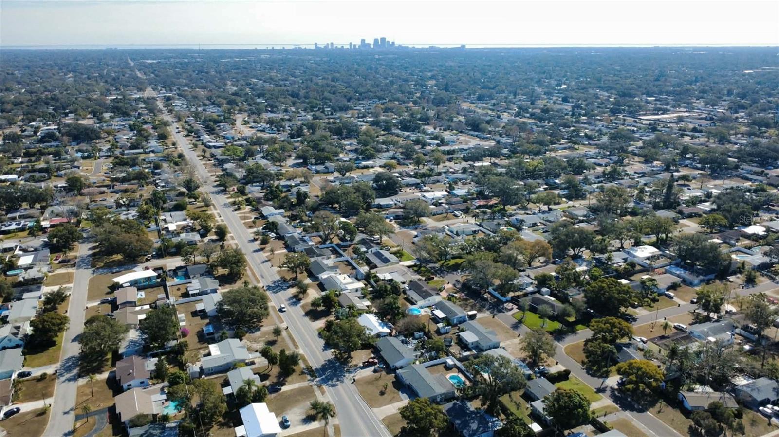 Approx 6 miles to Downtown St. Petersburg