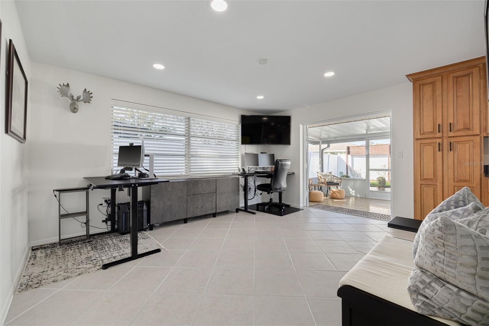 Bonus room/office space/family room