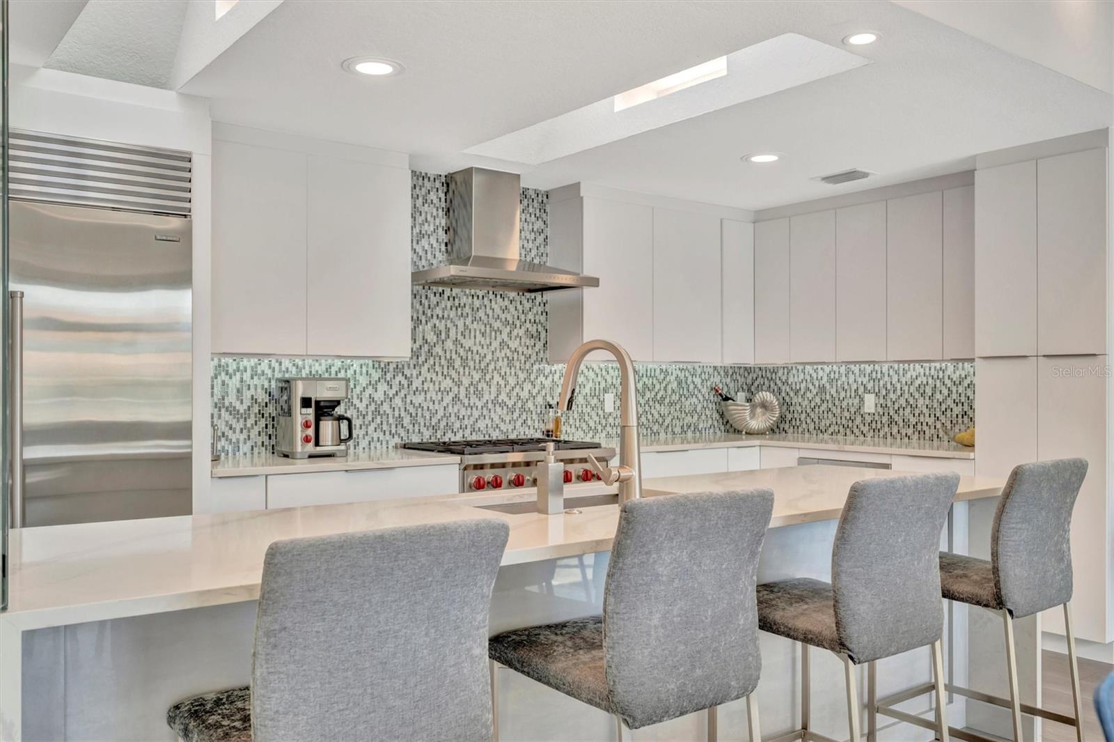 Wolf sub-zero refrigerator and gas range