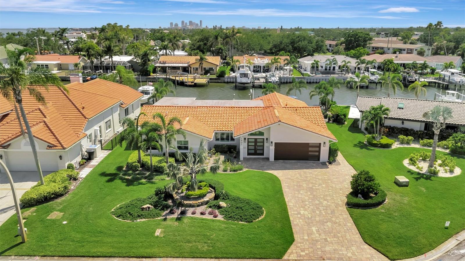 1901 Kansas Ave NE with Downtown St Pete in the background.