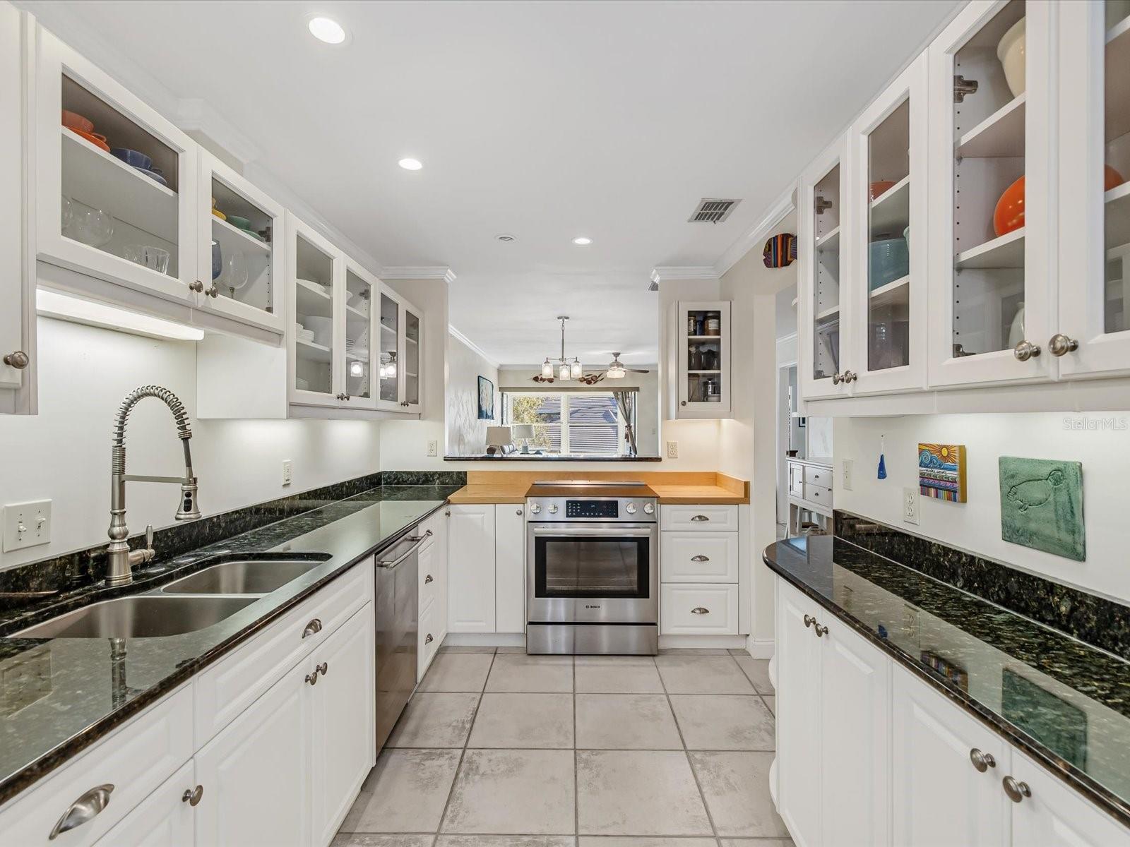 Updated Bright Kitchen