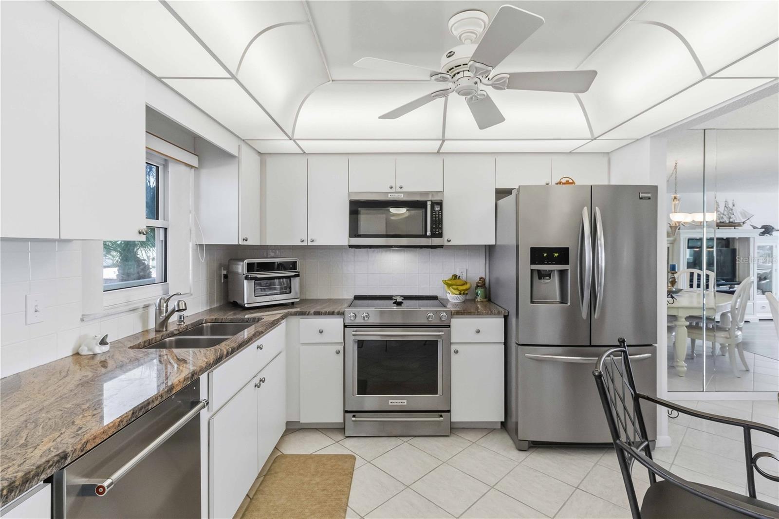 Upgraded appliances.