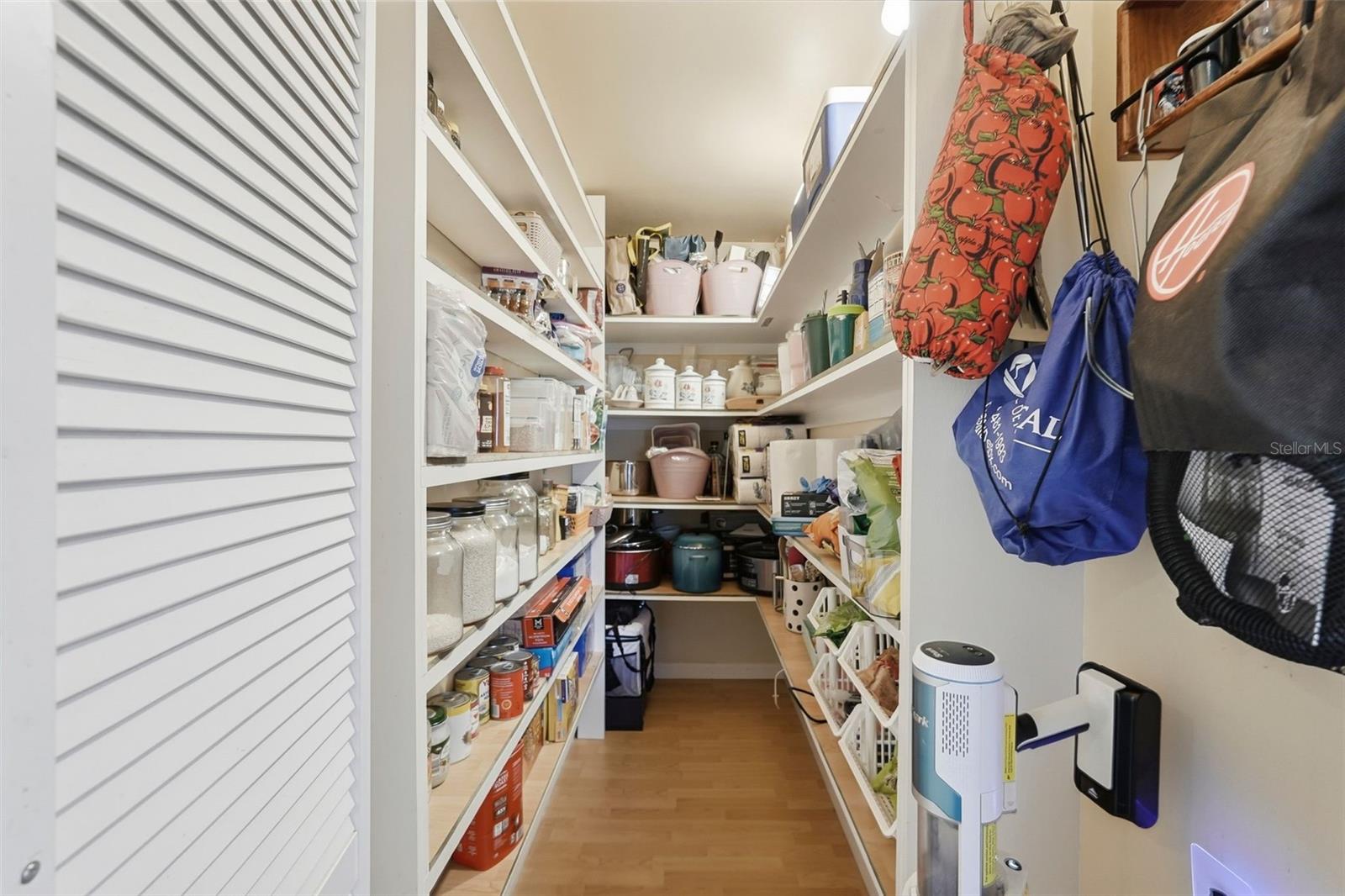 Walk-in Pantry