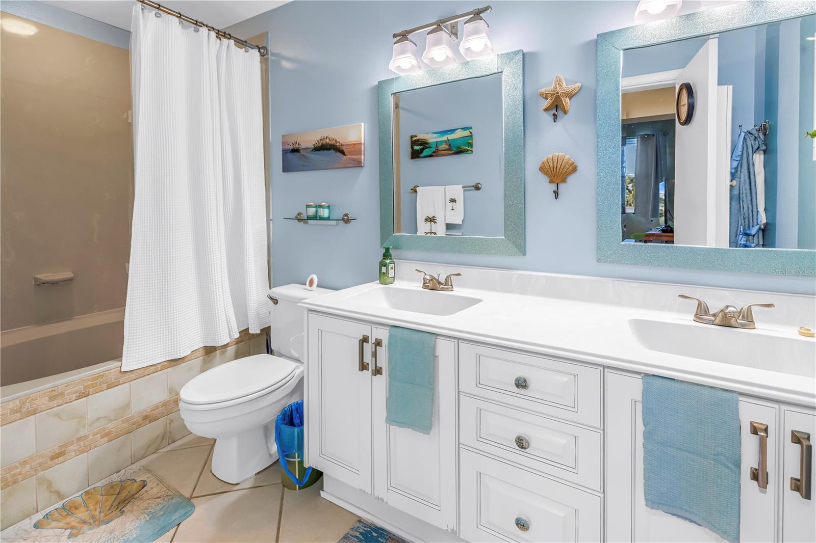 Primary Bath with Garden Tub